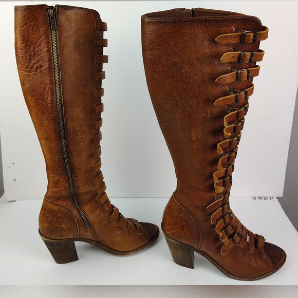 FRYE IZZY Belted Gladiator Distressed Leather Buckles Open Toe Boot Sandals 10 - Picture 5 of 17